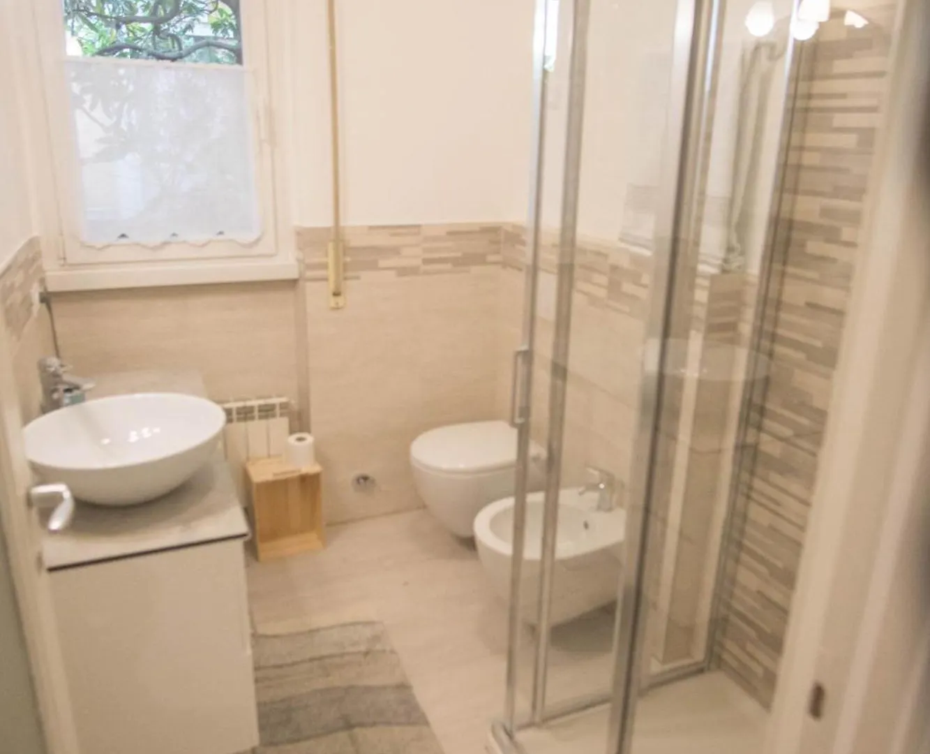 Lake Haven, Cosy Suite Just Steps From Lake, Newly-Renovated! Лекко Италия