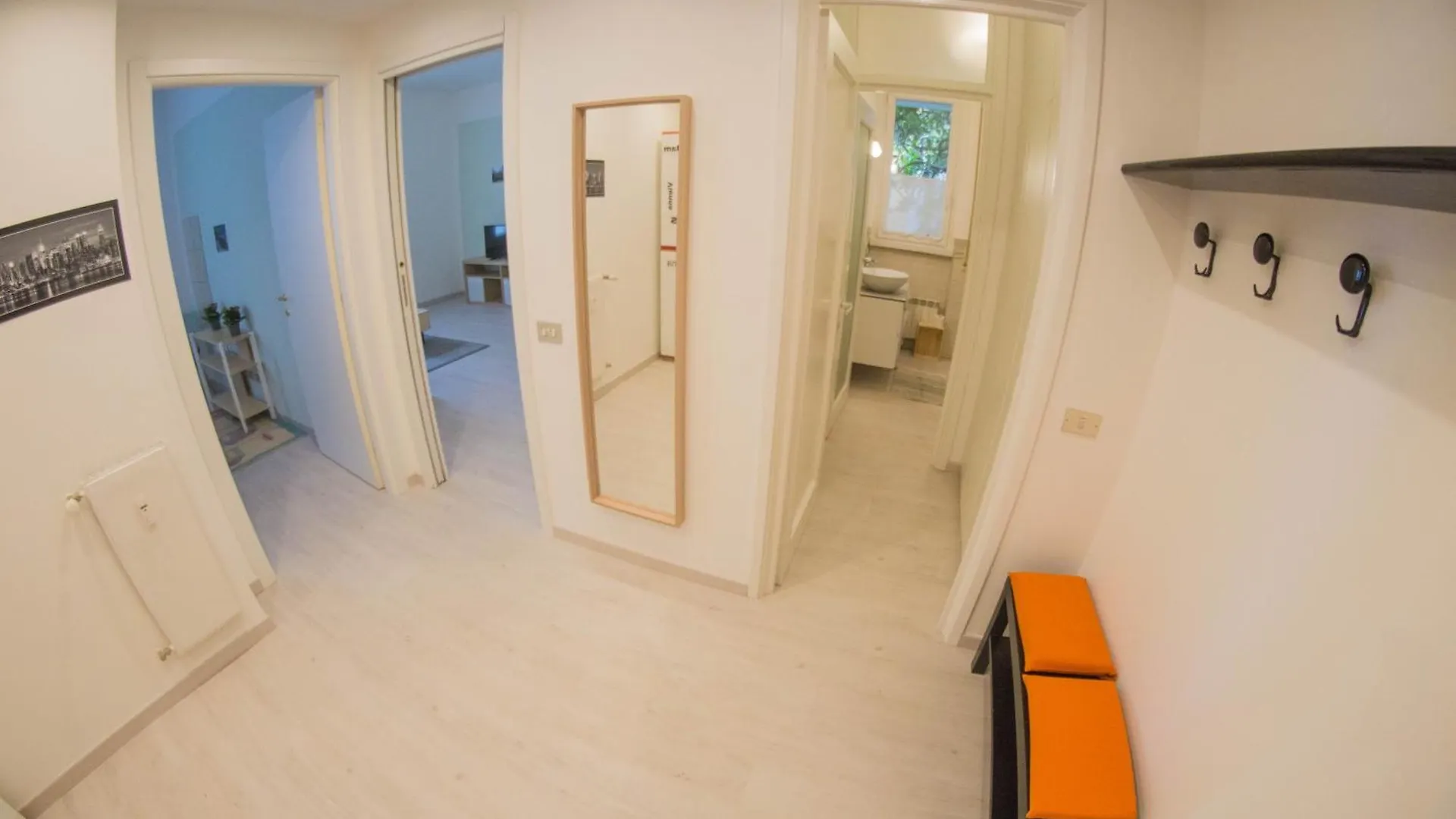Апартаменты Lake Haven, Cosy Suite Just Steps From Lake, Newly-Renovated! Лекко